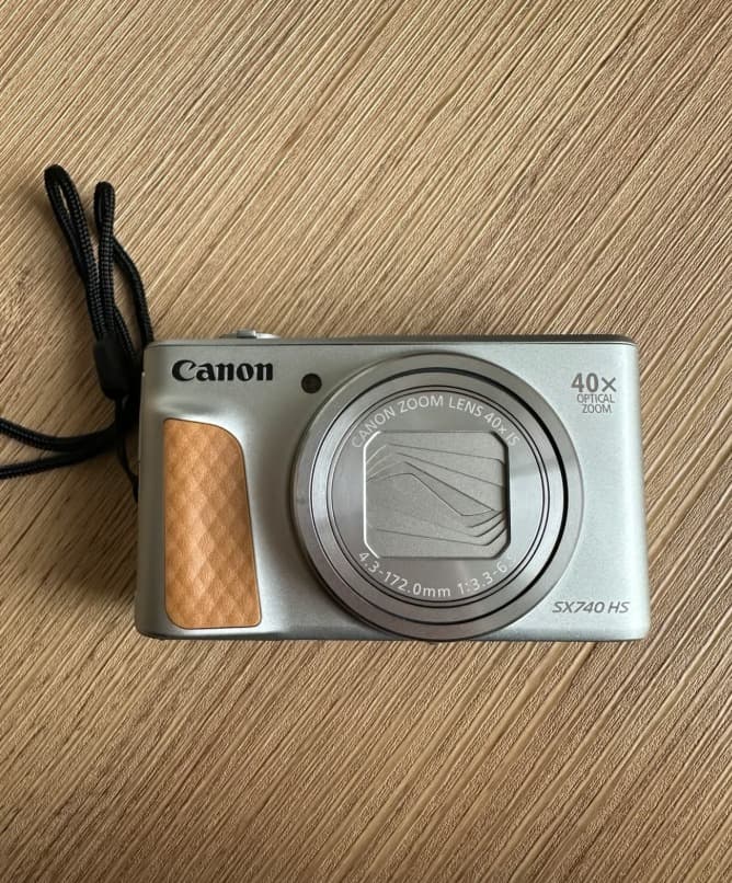 canon powershot sx740 hs silver - Image 1