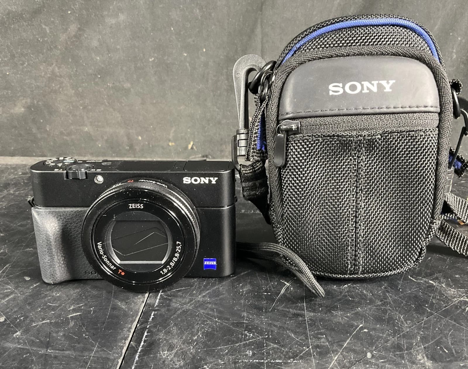 Sony Cyber-Shot RX100 VA – 20.1MP | 2.9x Optical Zoom | DSC-RX100M5A | Excellent Condition - Image 1